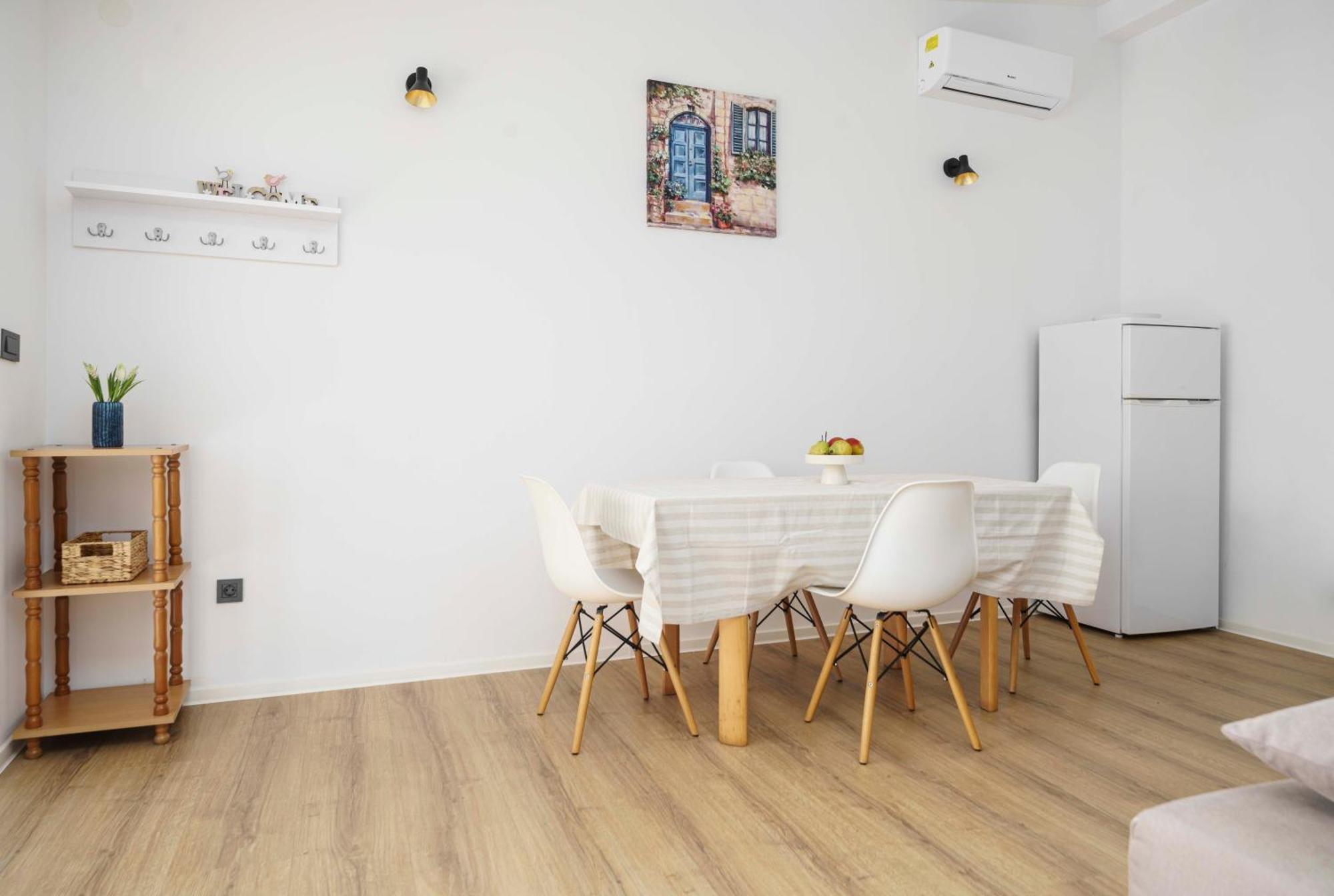 Apartments Vitis - City Centre - Free Parking Vodice Bagian luar foto