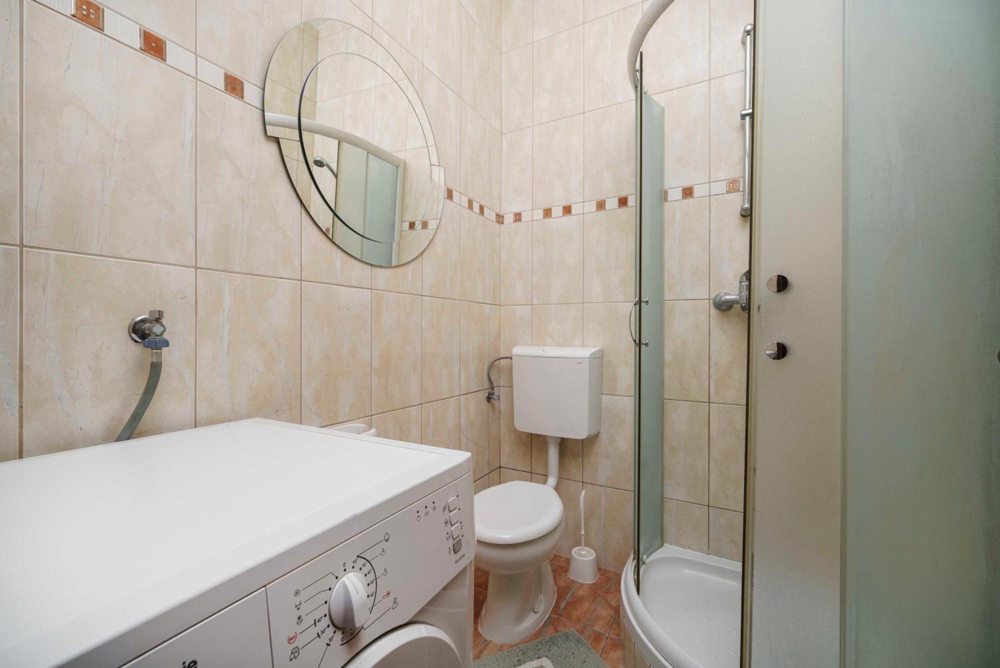 Apartments Vitis - City Centre - Free Parking Vodice Bagian luar foto