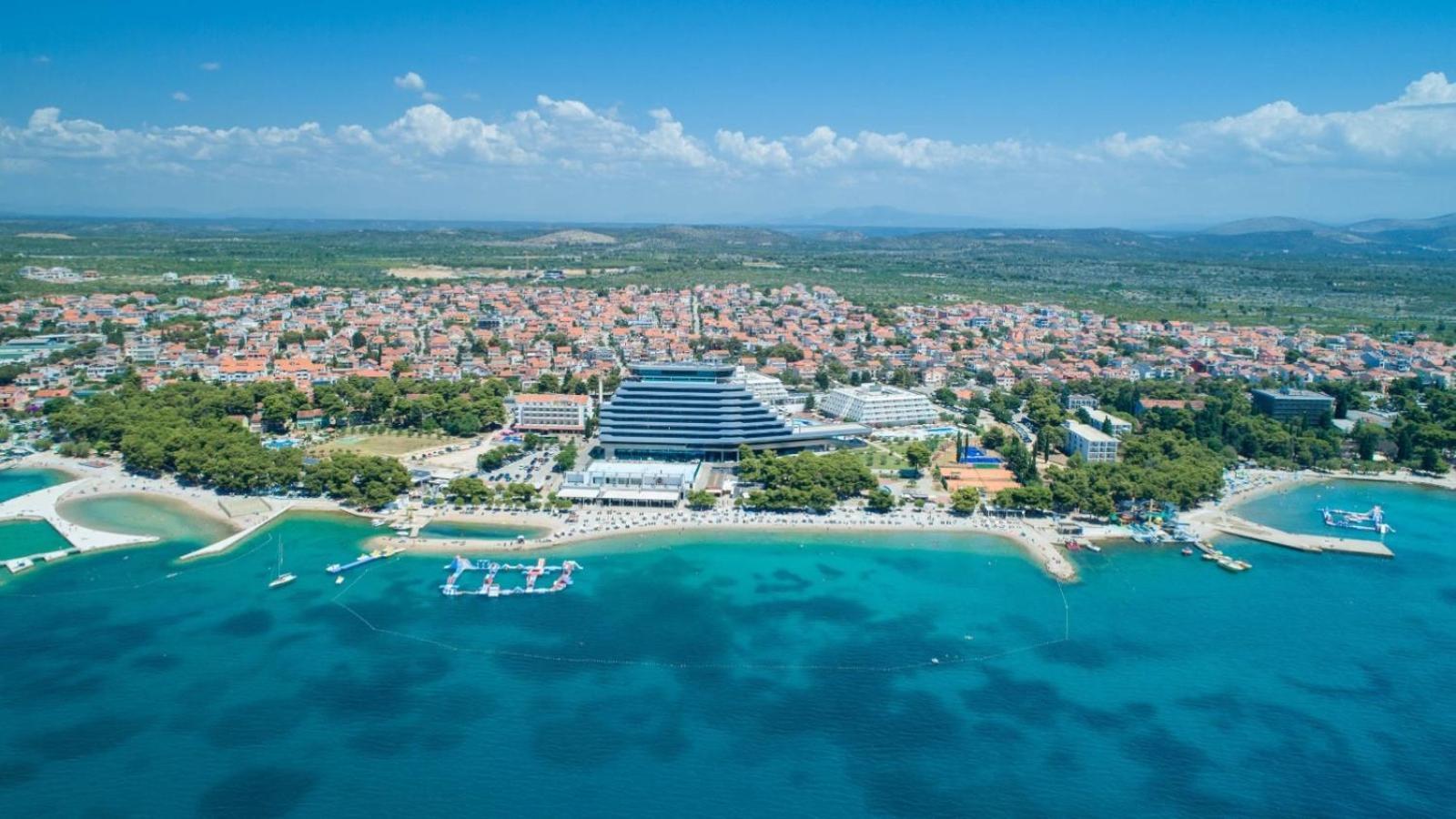 Apartments Vitis - City Centre - Free Parking Vodice Bagian luar foto
