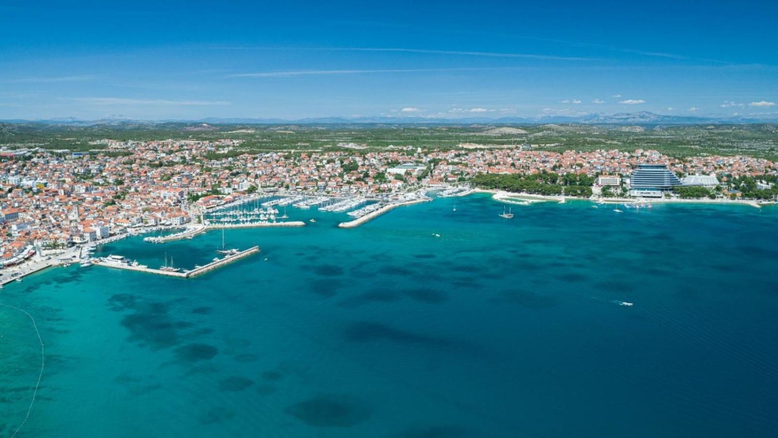 Apartments Vitis - City Centre - Free Parking Vodice Bagian luar foto
